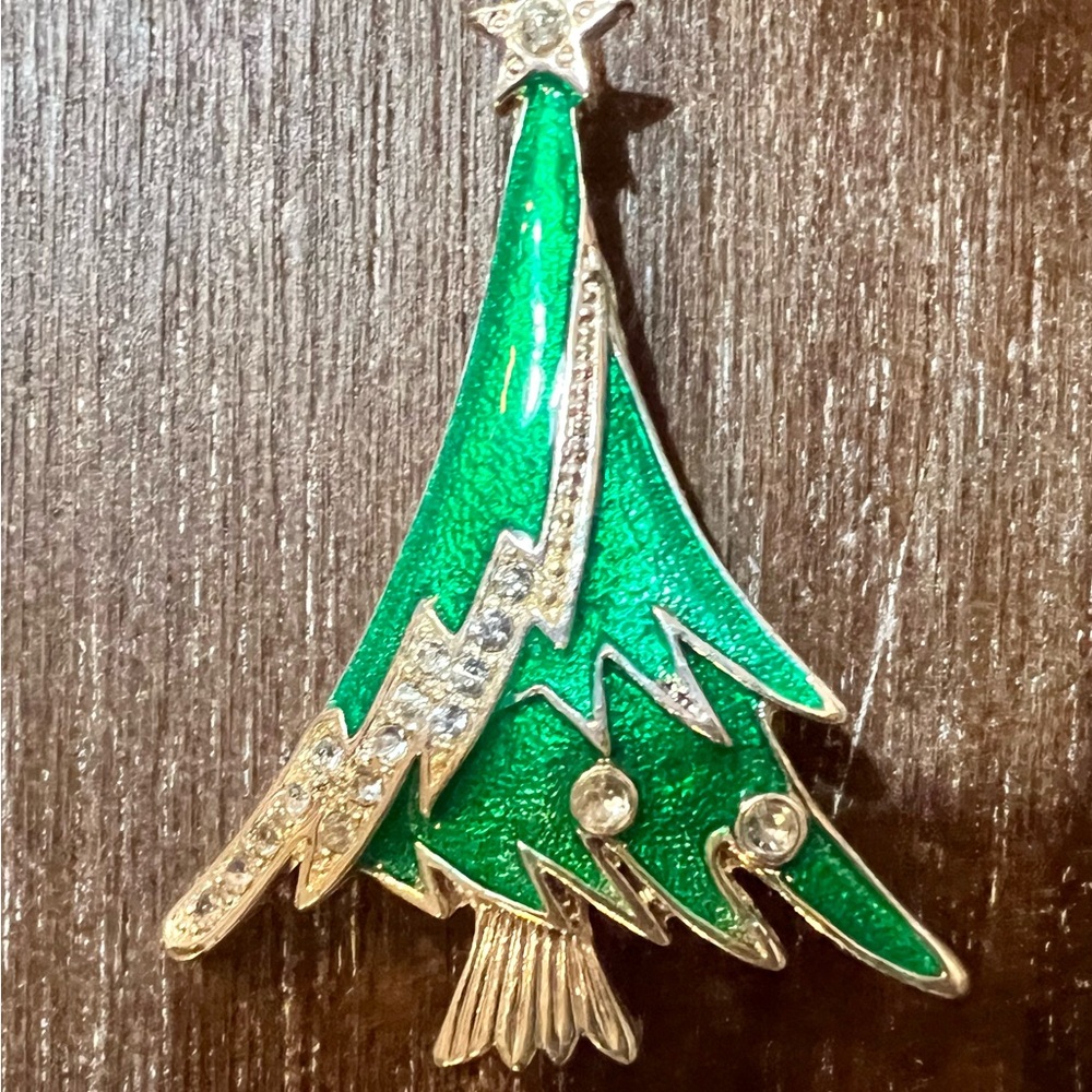 Festive Green Christmas Tree Brooch